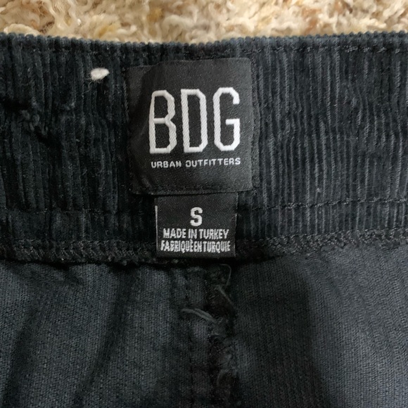 Urban outfitters BDG black corduroy mini skirt size S - Picture 3 of 3
